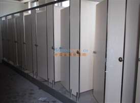 專業(yè)解讀 知名企業(yè)如何以公道價(jià)格直銷(xiāo)高品質(zhì)衛(wèi)生間隔斷